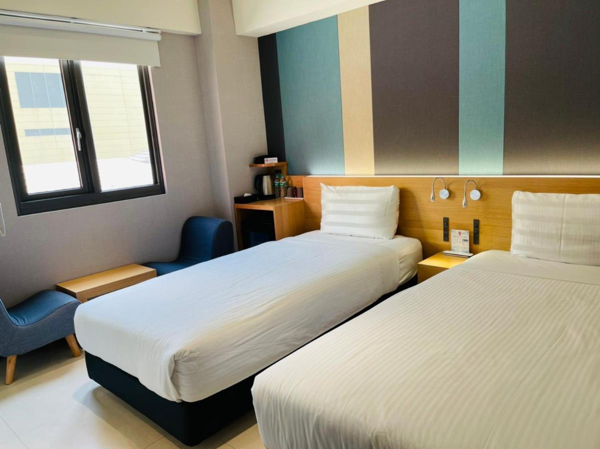 Fu Kuang Hotel Pingtung Extérieur photo