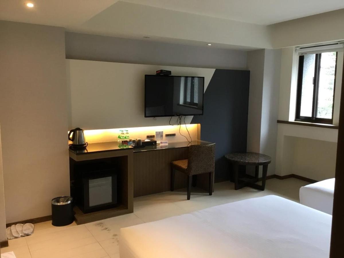 Fu Kuang Hotel Pingtung Extérieur photo