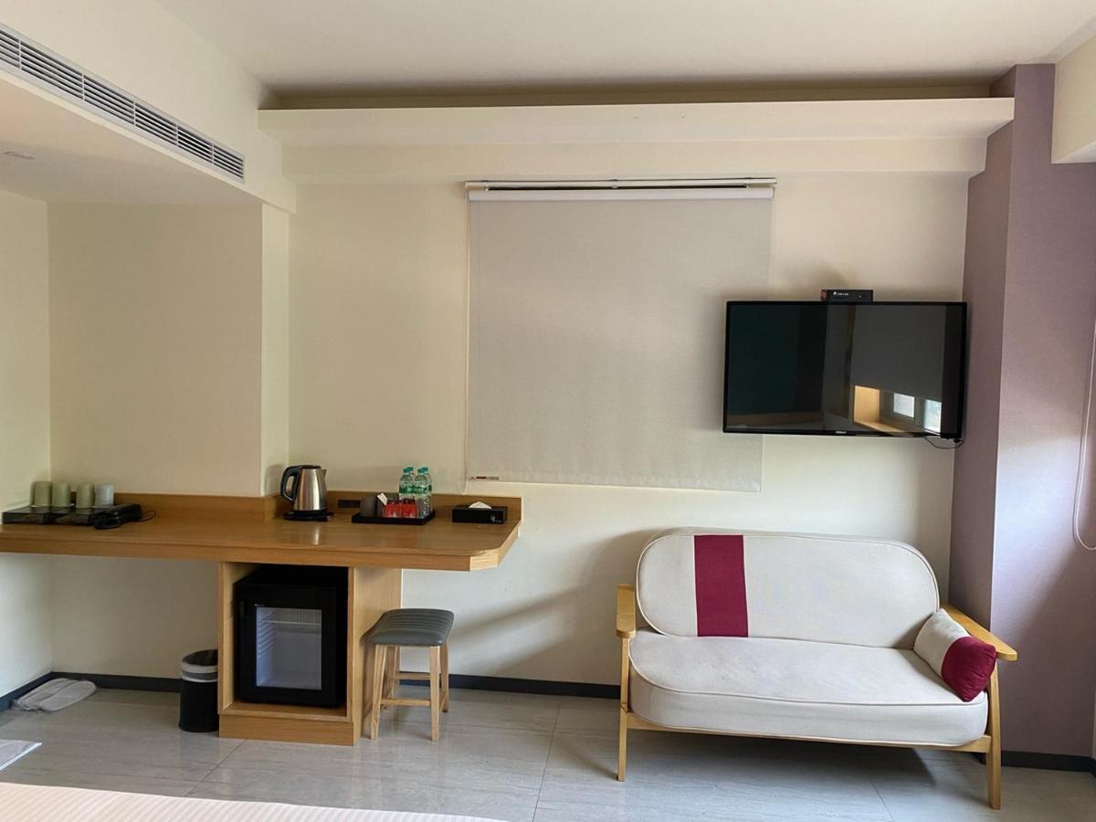 Fu Kuang Hotel Pingtung Extérieur photo