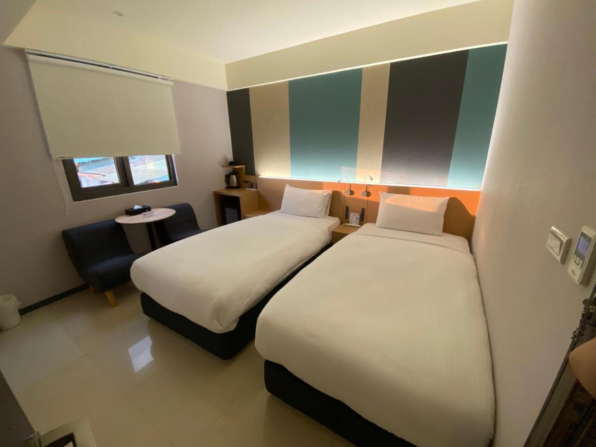 Fu Kuang Hotel Pingtung Extérieur photo