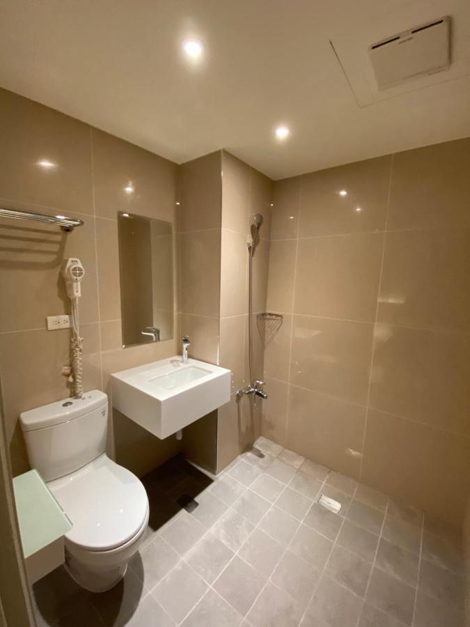 Fu Kuang Hotel Pingtung Extérieur photo