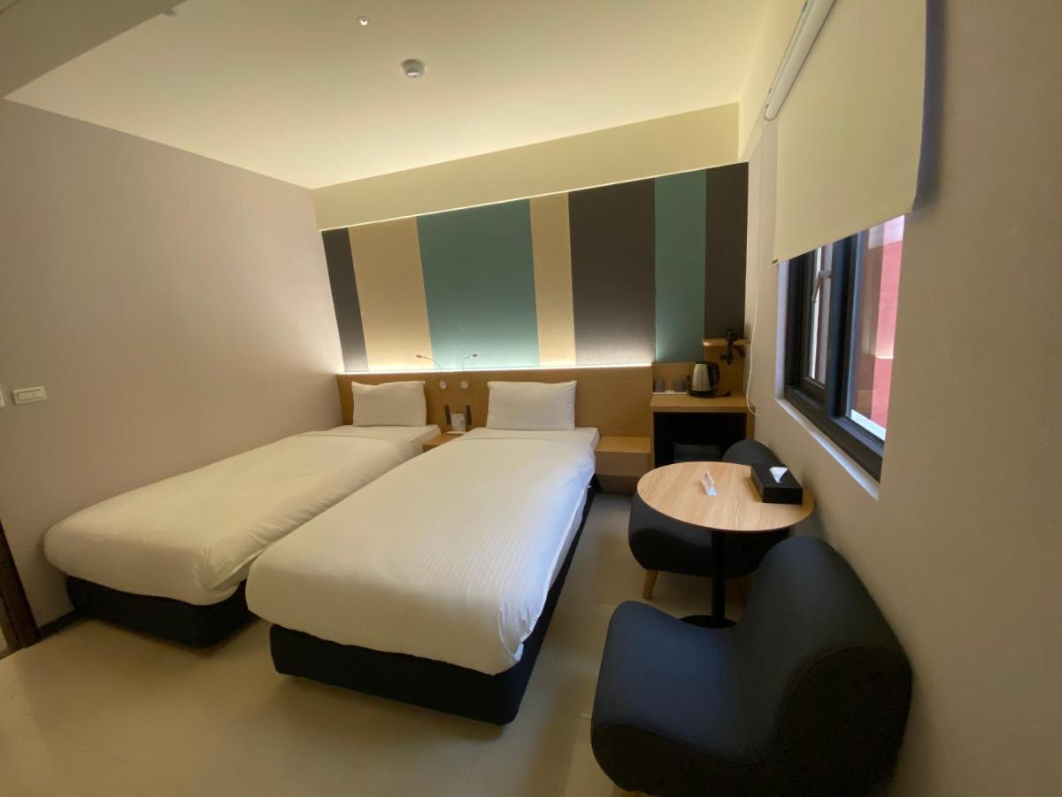 Fu Kuang Hotel Pingtung Extérieur photo