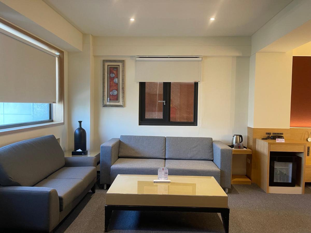 Fu Kuang Hotel Pingtung Extérieur photo