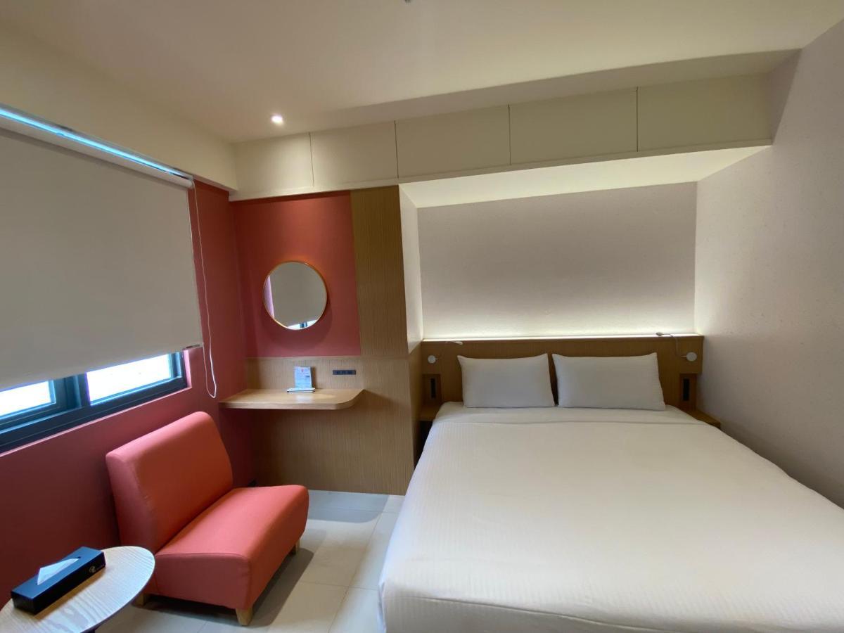 Fu Kuang Hotel Pingtung Extérieur photo
